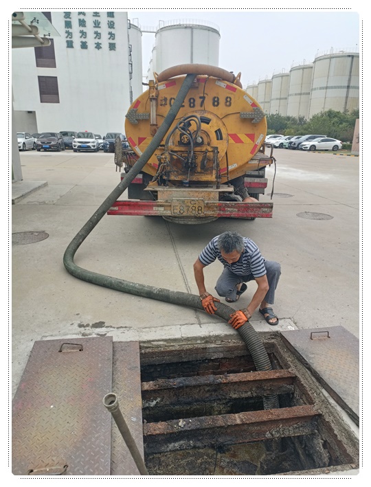 大余隔油池清掏