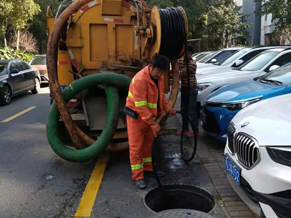 大余排污管道清淤